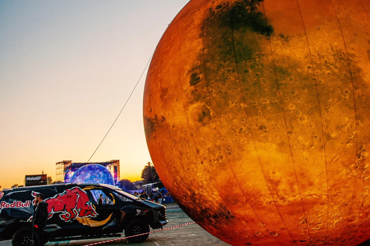Mars 8 M